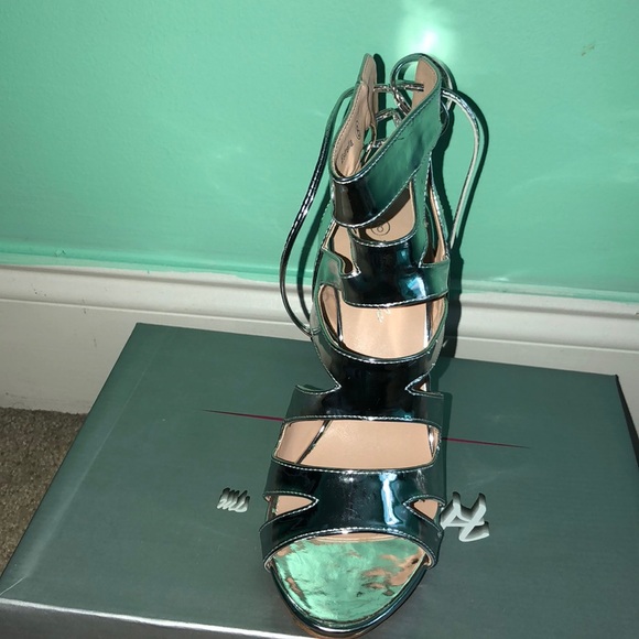 Silver metallic high heel sandals - Picture 2 of 3